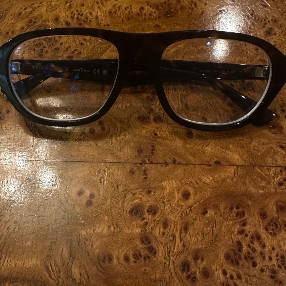 Rare Authentic Bottega Veneta 11310 002 Glasses in tortoise shell